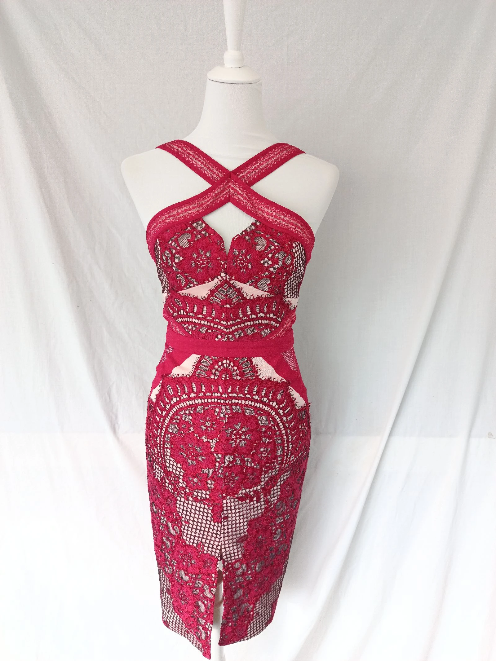 Robe chic sexy rouge a dentelle Three Floor by Liza Korn Taille XS neuve
